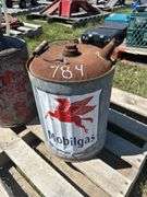 Seton 5 gal Fuel can, Mobil gas 5 gal fuel can, *Unreserved*