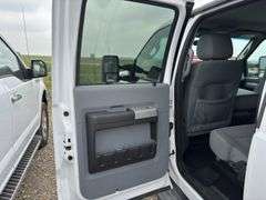 2015 Ford F-350 Crew Cab Truck