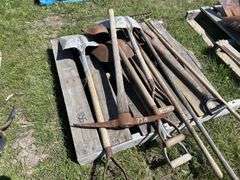 Yard tools, shovels, rake, fork rototiller, approx 9, *Unreserved*