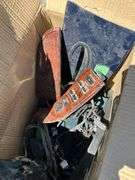 1 - 16'' x 9'' 120V Yard Light , Box Vehicle Handles, Switches *Unreserved*