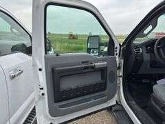 2015 Ford F-350 Crew Cab Truck