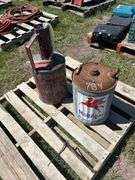 Seton 5 gal Fuel can, Mobil gas 5 gal fuel can, *Unreserved*