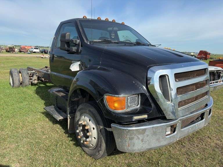 2007 Ford F650 Truck, missing deck, Non-Runner, *Unreserved*