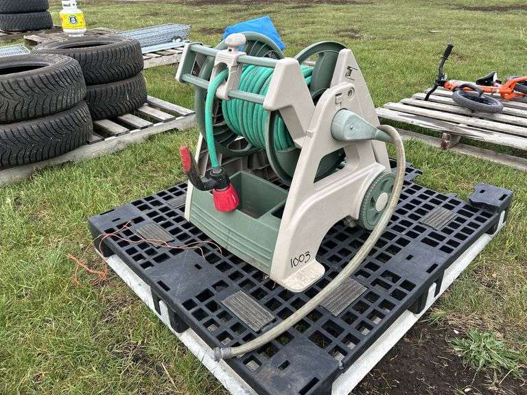 Ames Reel Easy Hose Reel w/ hose & nozzle, *Unreserved*