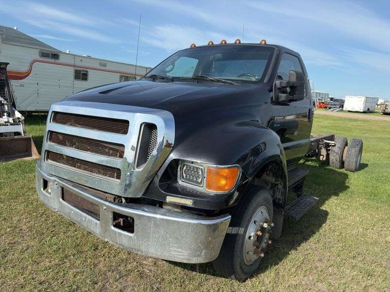 2007 Ford F650 Truck, missing deck, Non-Runner, *Unreserved*