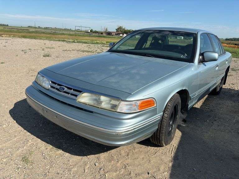 1996 Ford Crown Victoria Car *Unreserved*