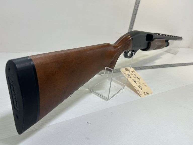 Remington 870 12 ga. 2 3/4" Pump Action Shotgun, vented rib, sn W929193M, *Unreserved*
