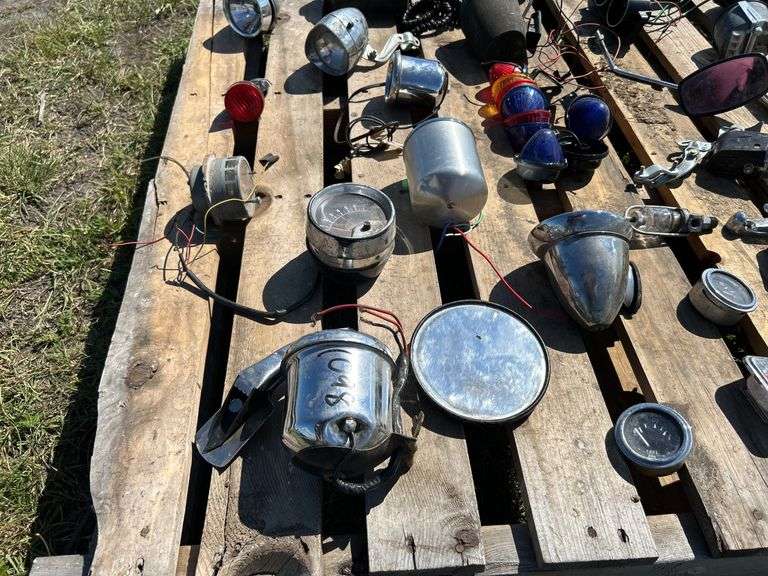 Pallet w/ Assorted Vehicle parts, gauges, lights, horn etc, approx 30 pces, Unreserved*