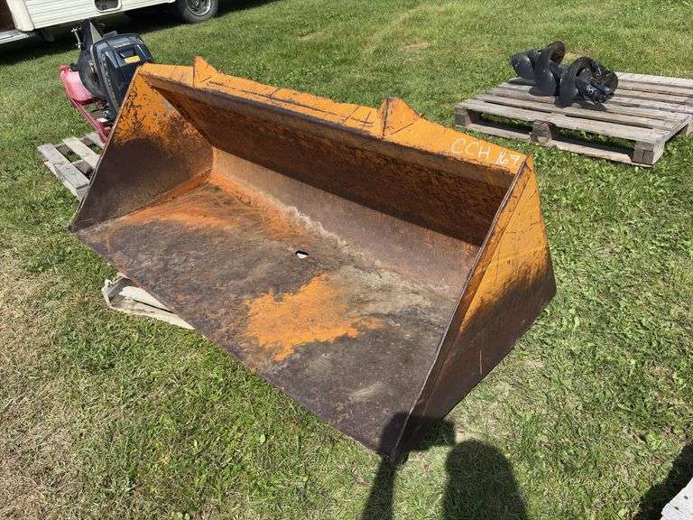 72" Box Blade w/ quick attach, universal fit, approx 6'x3', *Unreserved*
