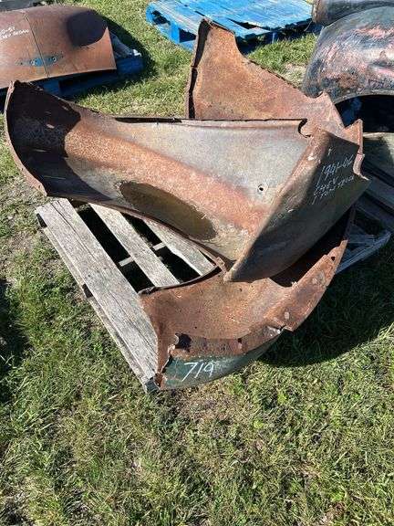 1941-46 2 - Front Fenders for Chevy 1 Ton Truck