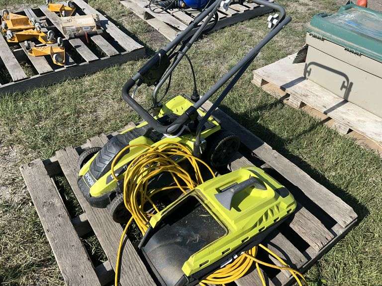 Ryobi Electric Lawn Mower, 13" 120v, #099749004, & cable 11 amp, *Unreserved*