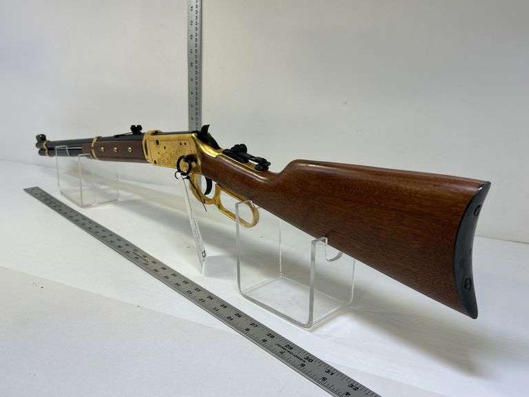 Winchester Cheyenne Model 94 44-40 cal, Lever Action Rifle, w/ Saddle Ring, Original Box, sn CH07363, *Unreserved*