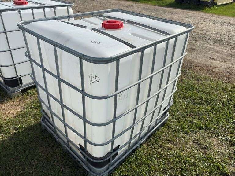 1000L Tote (not food grade) in metal cage w/ lid & valve, approx 4'x4'x3', *Unreserved*