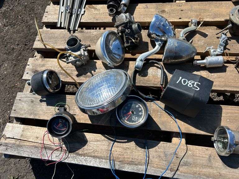 Vintage Vehicle parts, headlights, suspension, odometer/speedometer, approx 25, *Unreserved*