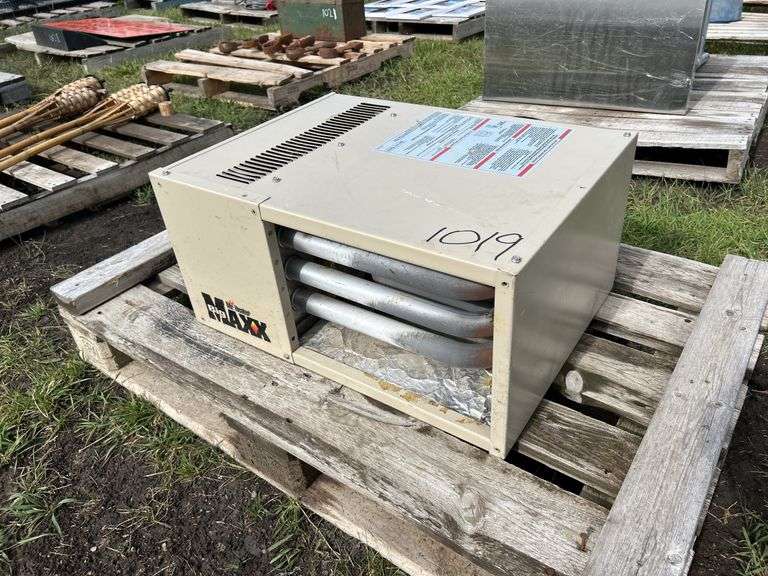 Mr. Heater Bix Maxx Space Heater LNG, approx 1'x1'x1'7", sn MHS-046514, *Unreserved*