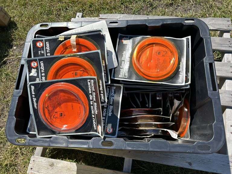 Bin w/ B&D Bandsaw blades approx 50, PN# 74-48204, *Unreserved*