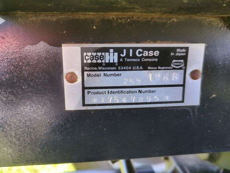 Case International 255 Tractor *Unreserved*