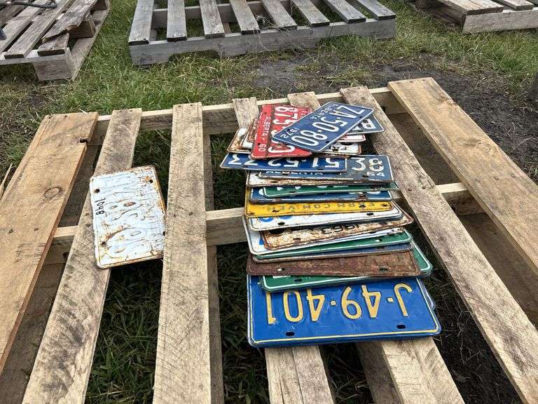 Approx 20 Vintage License Plates, 1960' & 70', *Unreserved*