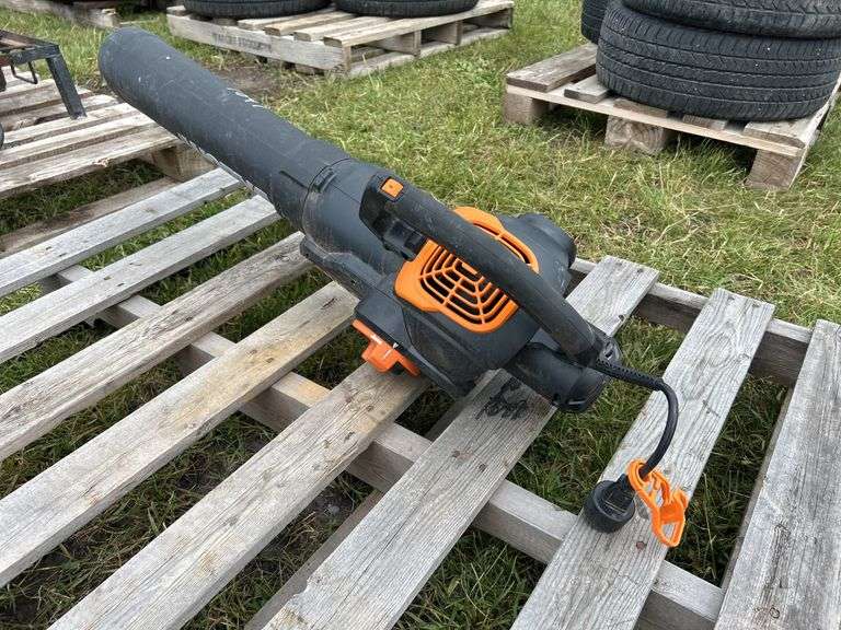 Worx 120v Leaf Blower model WG522, *Unreserved*
