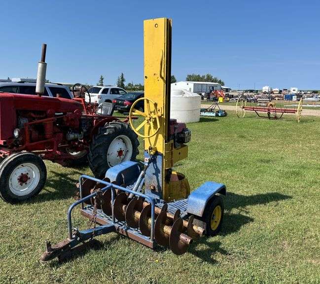 Trailer Type Post Hole Auger w/ 2 Auger Bits Approx. 12'' & 9'' *Unreserved*