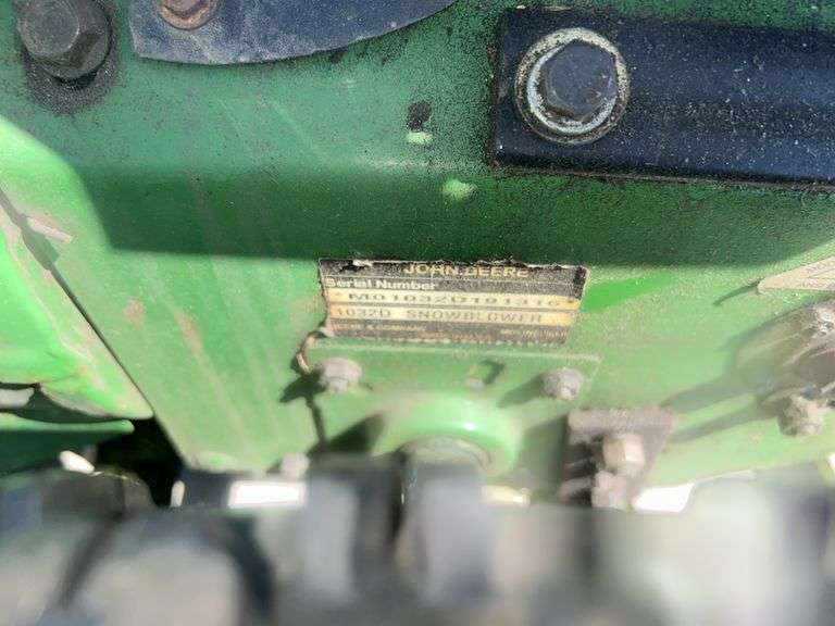 John Deere 1032D Snow Blower, w/ Sweeper Attachment SN: M01032D191316