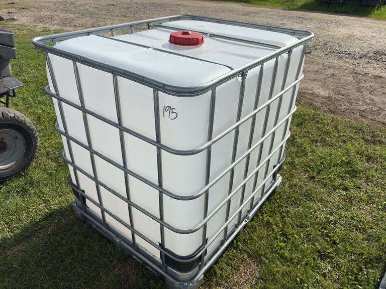 1000L Tote (not food grade) in metal cage w/ lid & valve, approx 4'x4'x3', *Unreserved*