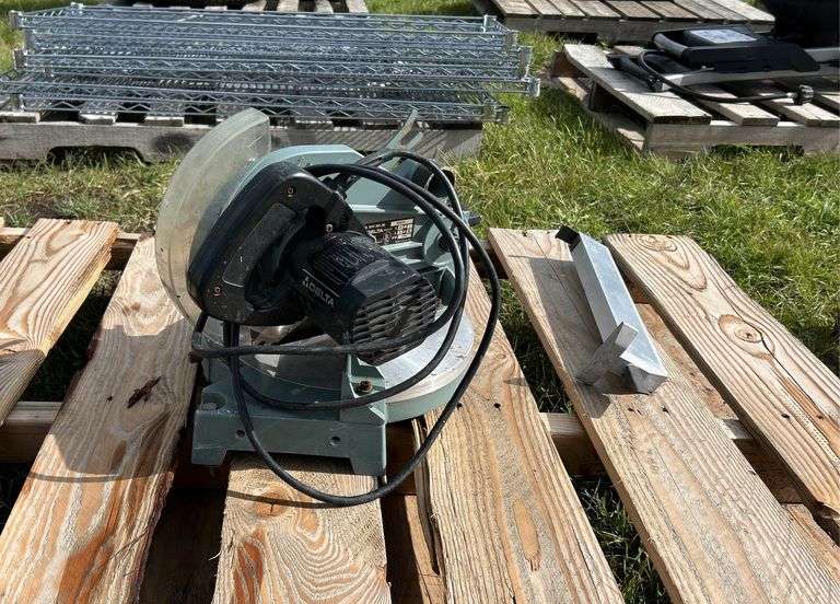 Delta Compound Saw Model 36-040, *Unreserved*