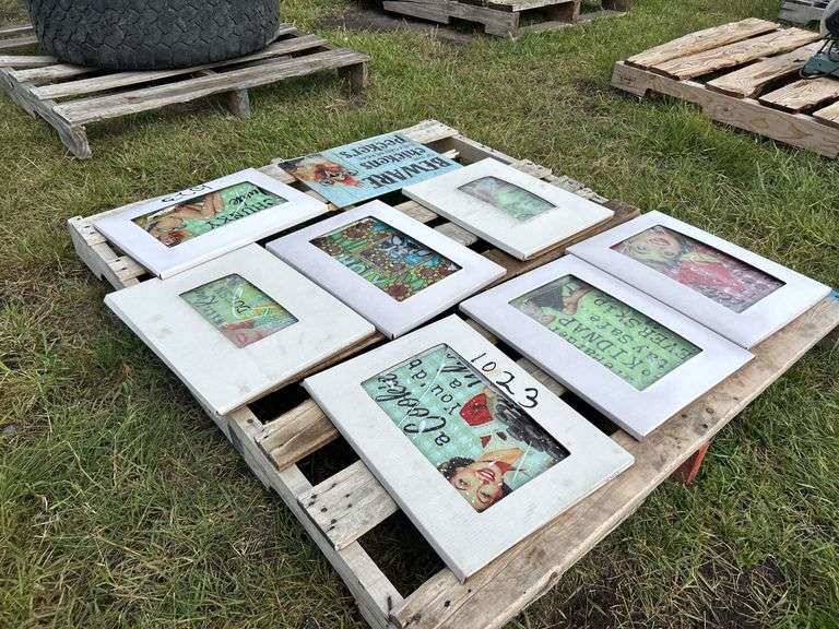 Textured Tempered Cutting Boards, approx 1'3"x11", count 9, *Unreserved*