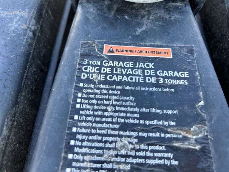 3 Ton Floor jack, no handle, *Unreserved*