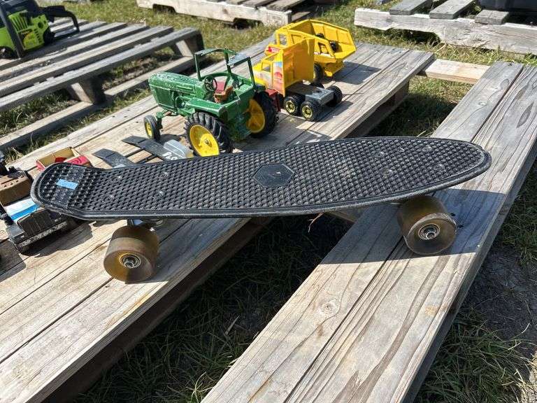 Pallet w/ Vintage toy vehicles, metal/plastic Tonka, John Deere (approx 9), Mini skateboard 1'9", *Unreserved*