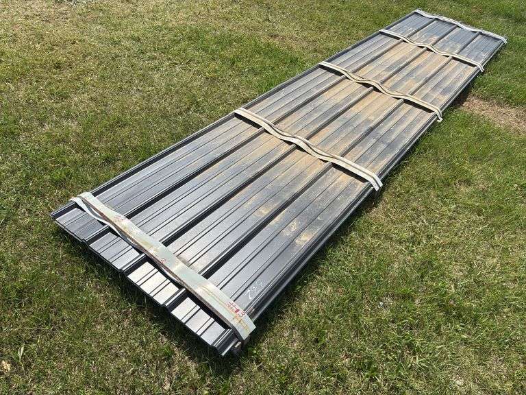Lift of Millends Metal Siding/Roofing Approx. 12'-14' Long x 3' Wide (Approx. 40 Sheets Mixed Color), *Unreserved*