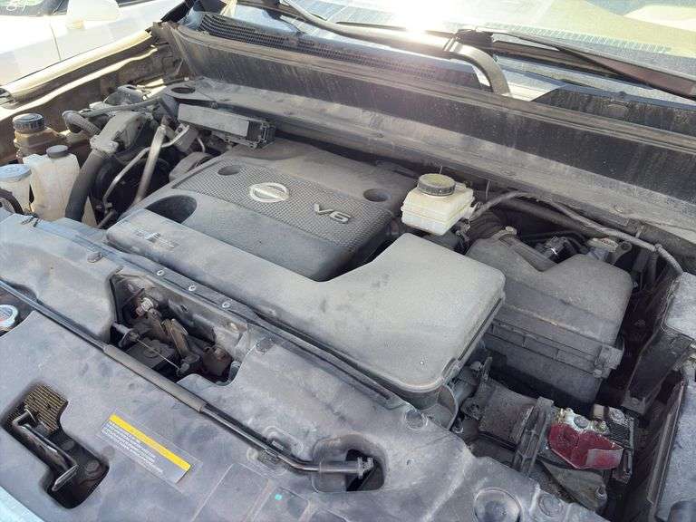 2014 Nissan PathFinder Platinum 4 dr Sport Utility, *Unreserved*