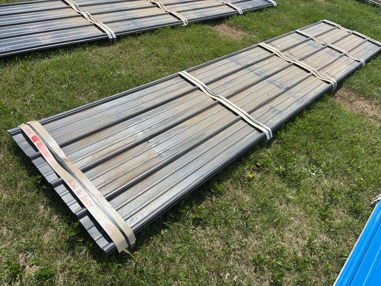 Lift of Millends Metal Siding/Roofing Approx. 9'-15' Long x 3' Wide (Approx. 50 Sheets Dark Mixed Color), *Unreserved*