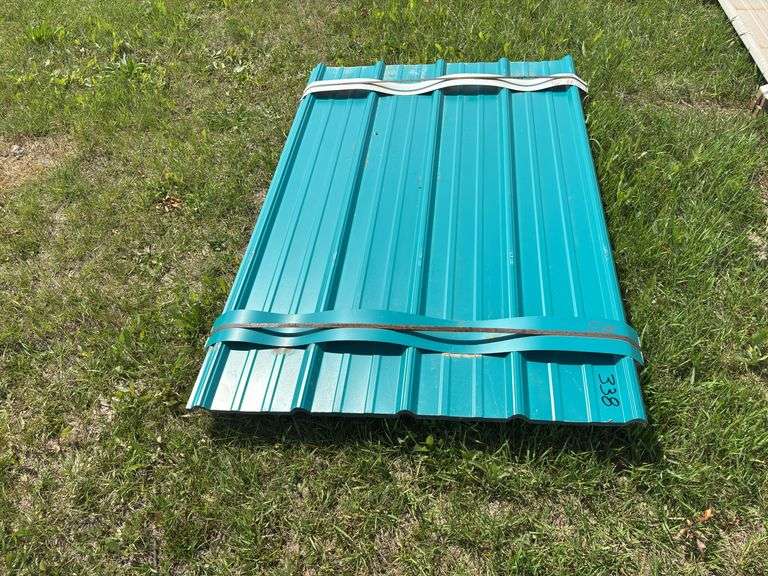 Lift of Millends Metal Siding/Roofing Approx. 6'-15' Long x 3' Wide (Approx. 25 Sheets Deepwater Green Color), *Unreserved*