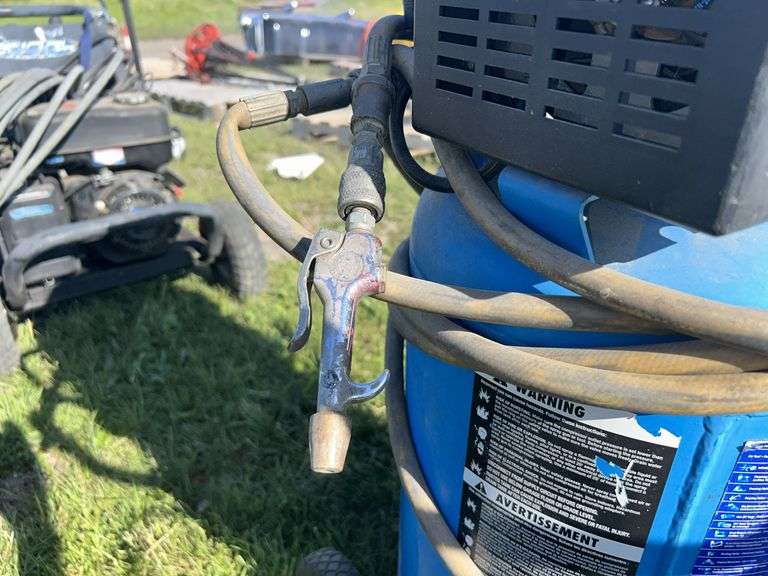 Mastercraft Air Compressor, 11 gal, 120v, *Unreserved*