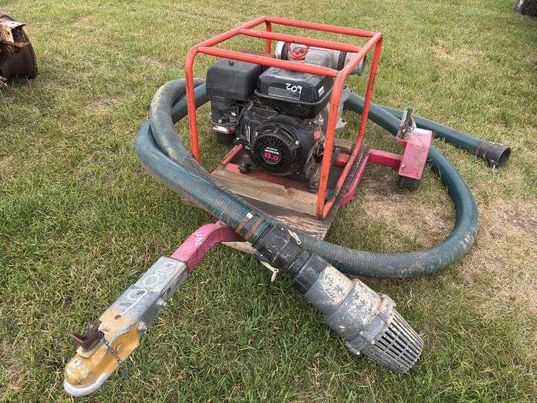 Multi Quip Water Pump Model QP-3TH, 3"x3" on trailer, w/ suction hose, *Unreserved*