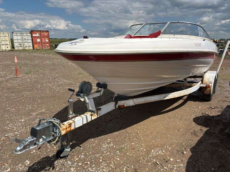 1998 Bayliner Capri Boat on Escort Trailer *Unreserved*