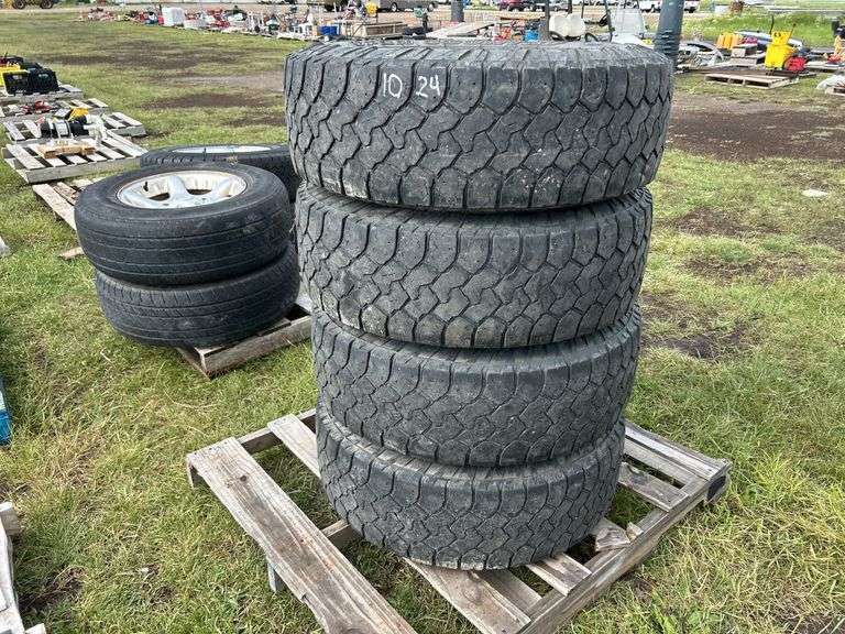 4 Toyo C/T Open Country Tires w/ rims LT 275/70R18 Chrome 8 bolt rims, Delta Chop Saw 8 1/4" compound w/ blade, model 36040, *Unreserved*