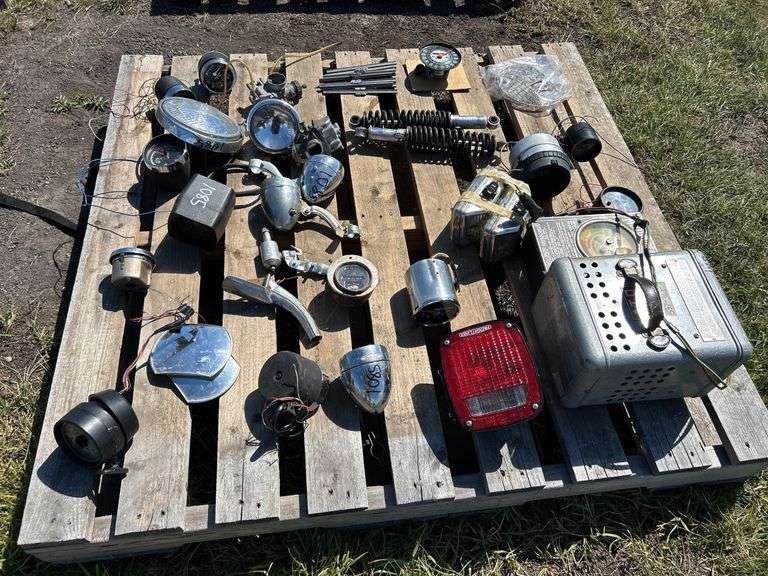 Vintage Vehicle parts, headlights, suspension, odometer/speedometer, approx 25, *Unreserved*