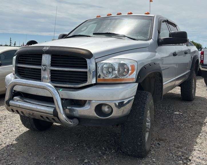 2006 Dodge Ram 3500 Megacab Truck *Unreserved*