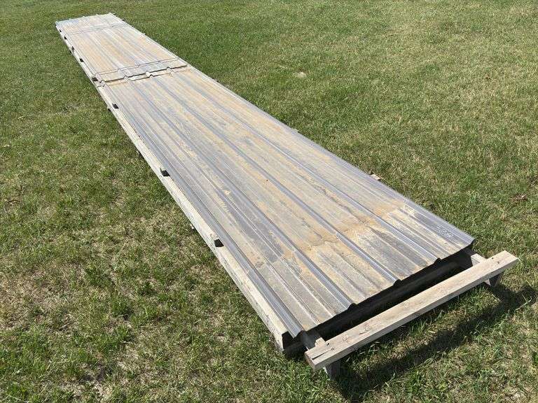 Lift of Millends Metal Siding/Roofing Approx. 10'-25' Long x 3' Wide (Approx. 20 Sheets Mixed Color), *Unreserved*