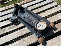 3 Ton Floor jack, no handle, *Unreserved*