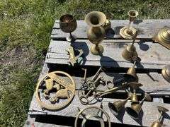 Pallet w/ assorted Brass Decor, candle holders, cups, bunnies, approx 30 pcs, *Unreserved*