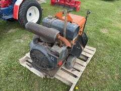 Acklands G225 AC/DC Welder, gas, Onan Engine model B48M-GA018/4107A1, missing battery, *Unreserved*