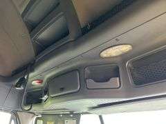 2013 Freightliner Cascadia Semi Truck
