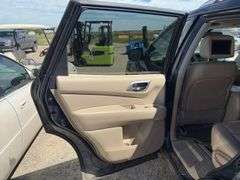 2014 Nissan PathFinder Platinum 4 dr Sport Utility, *Unreserved*