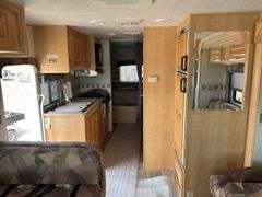 2005 Workhorse 281 Motorhome