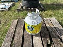 20 lb LPG tank date 11/23, *Unreserved*