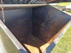 Falcon Garbage Bin for bale handler system, w/ Lid *Unreserved*