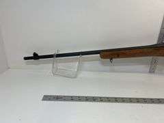 Lee Enfield .303 British Bolt Action Rifle, w/ mag, sn 21703, *Unreserved*